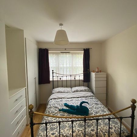 Cosy Private Room Londen Buitenkant foto